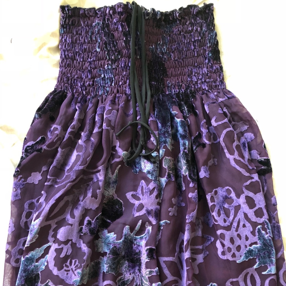 Floral velvet smocked tunic